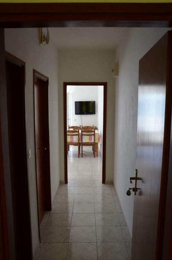 Apartment Jure Trogir Buitenkant foto